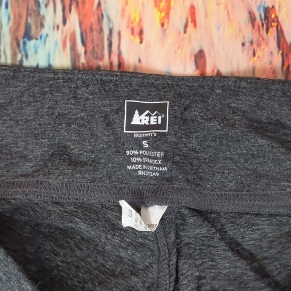 Rei skirt size small - Picture 2 of 4